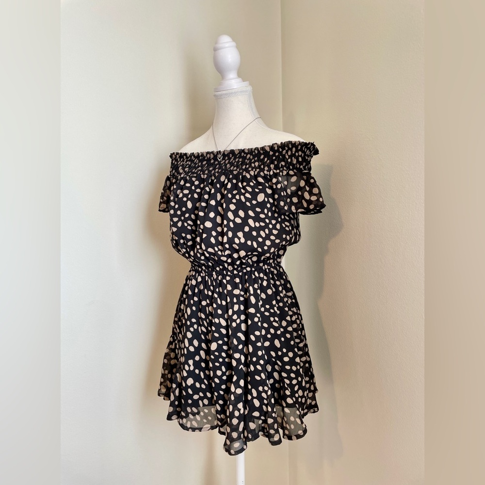 |Francesca’s| Women’s Madilyn Romper - Picture 3 of 7